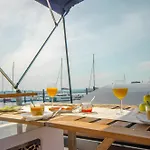 Exclusivas Vistas Al Mar En Casa Barco, Pleno Centro, Terraza, Parking Apartment