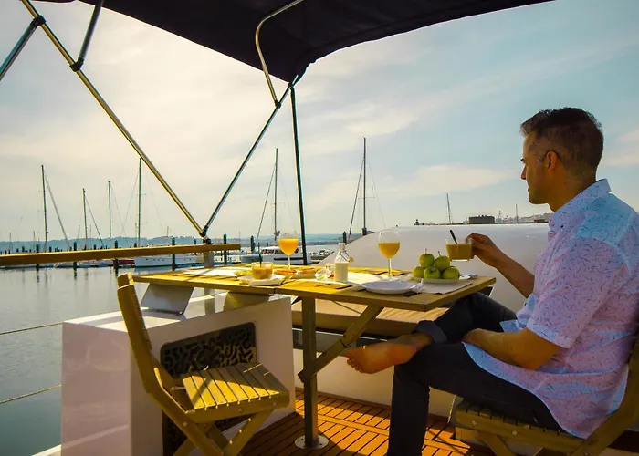 Exclusivas Vistas Al Mar En Casa Barco, Pleno Centro, Terraza, Parking